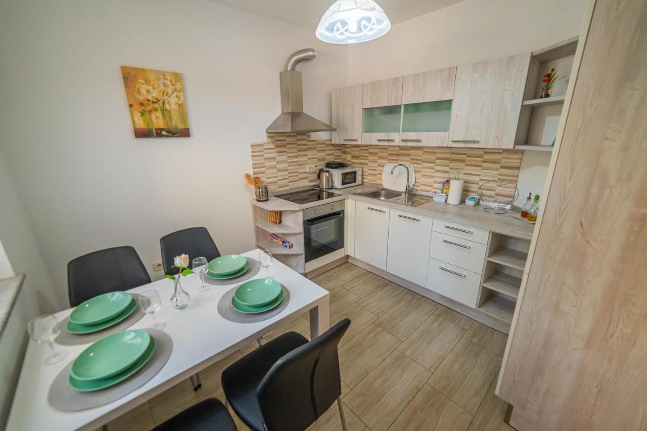 Harmony Inn Apartments 포르토로즈 외부 사진