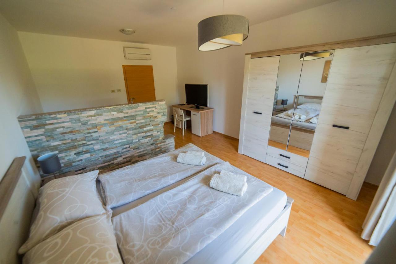 Harmony Inn Apartments 포르토로즈 외부 사진