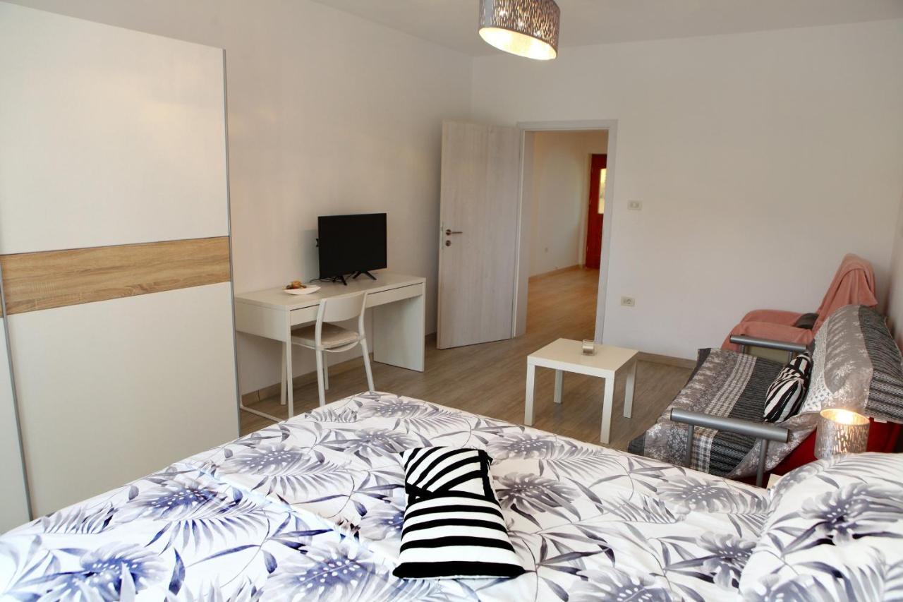 Harmony Inn Apartments 포르토로즈 외부 사진